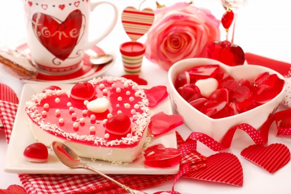 Apa yang harus diberikan untuk Hari Valentine: hadiah untuk Hari Valentine, idea untuk hadiah luar biasa, gambar