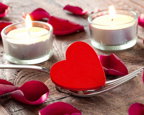 Apa yang harus diberikan untuk Hari Valentine: hadiah untuk Hari Valentine, idea untuk hadiah luar biasa, gambar