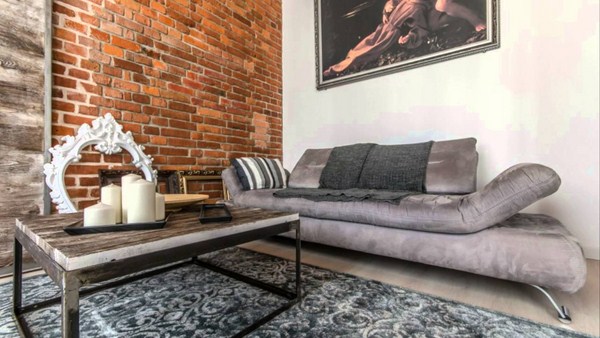 Interior moden dalam gaya loteng: gaya loteng di bahagian dalam apartmen, idea-idea foto