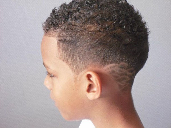 Potongan rambut fesyen untuk kanak-kanak lelaki 2024-2025: foto