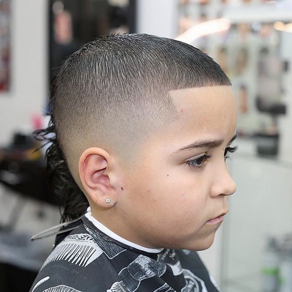 Potongan rambut fesyen untuk kanak-kanak lelaki 2024-2025: foto