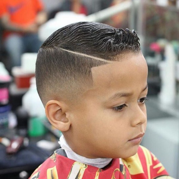 Potongan rambut fesyen untuk kanak-kanak lelaki 2024-2025: foto