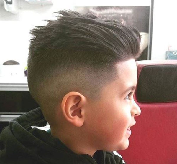 Potongan rambut fesyen untuk kanak-kanak lelaki 2024-2025: foto