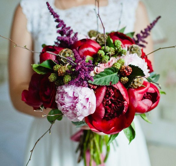 Bouquets bunga yang paling bergaya 2024-2025, gambar, trend bunga