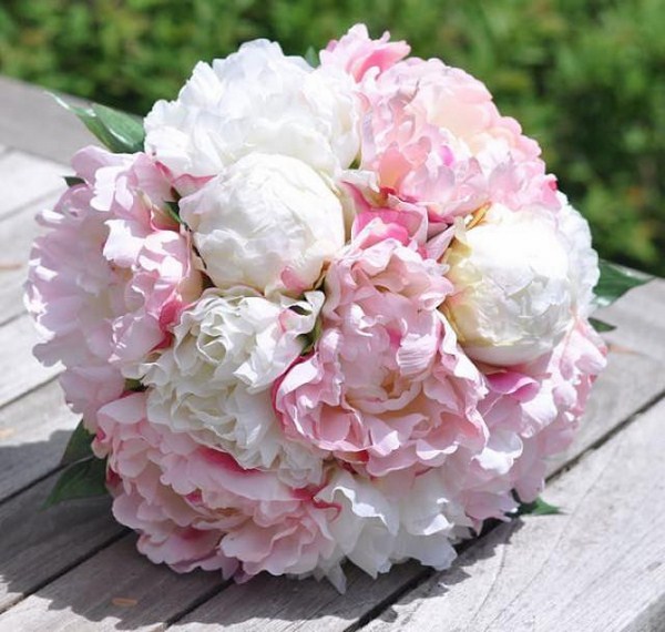 Bouquets bunga yang paling bergaya 2024-2025, gambar, trend bunga