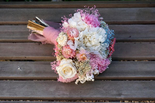 Bouquets bunga yang paling bergaya 2024-2025, gambar, trend bunga