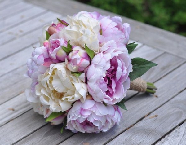 Bouquets bunga yang paling bergaya 2024-2025, gambar, trend bunga