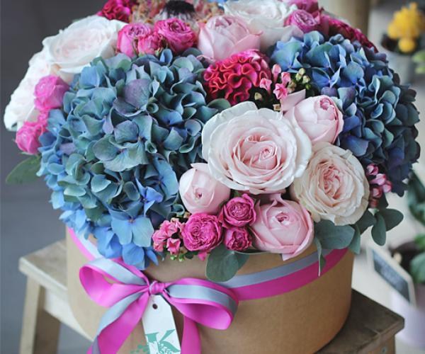 Bouquets bunga yang paling bergaya 2024-2025, gambar, trend bunga