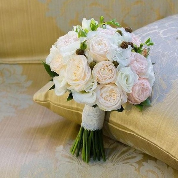 Bouquets bunga yang paling bergaya 2024-2025, gambar, trend bunga
