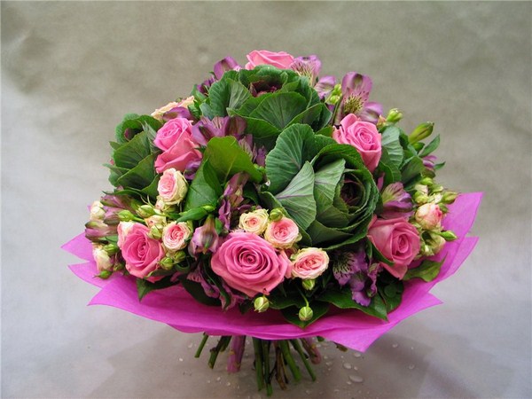 Bouquets bunga yang paling bergaya 2024-2025, gambar, trend bunga