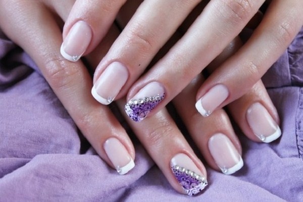 Manicure Perancis yang indah 2024-2025: foto, berita
