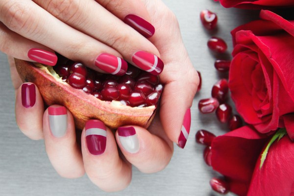 Manicure Perancis yang indah 2024-2025: foto, berita
