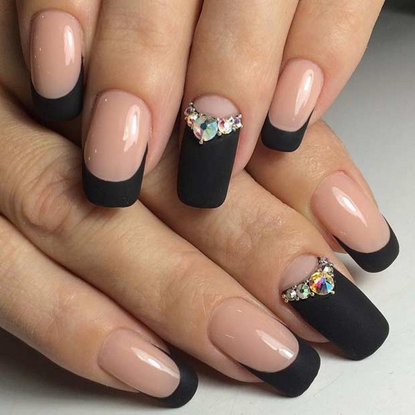 Manicure Perancis yang indah 2024-2025: foto, berita