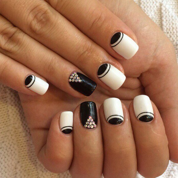 Manicure Perancis yang indah 2024-2025: foto, berita