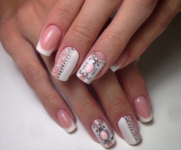 Manicure Perancis yang indah 2024-2025: foto, berita