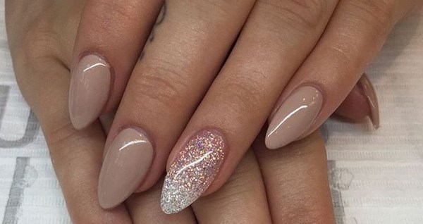 Manikur kejatuhan bergaya 2024-2025: gambar, idea-idea jatuh manicure