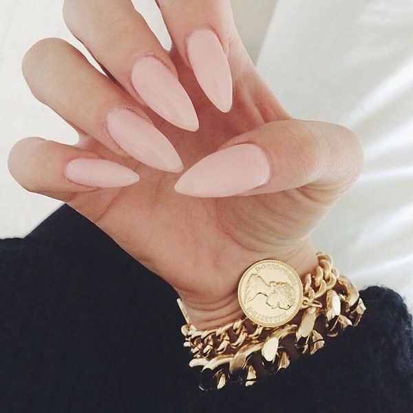 Manicure bogel cantik: gambar, berita, idea-idea manicure bogel