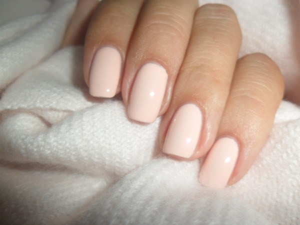 Manicure bogel cantik: gambar, berita, idea-idea manicure bogel