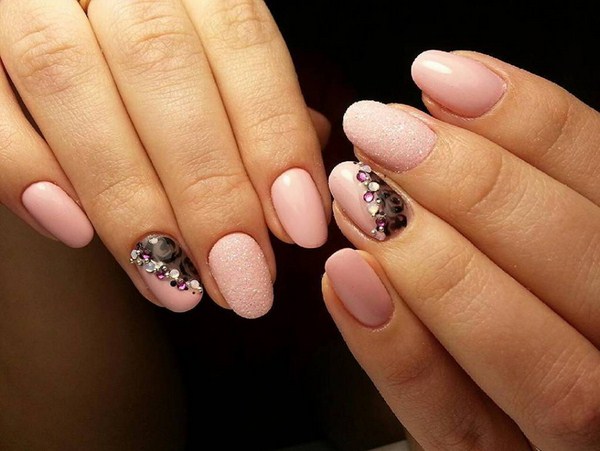Manicure bogel cantik: gambar, berita, idea-idea manicure bogel