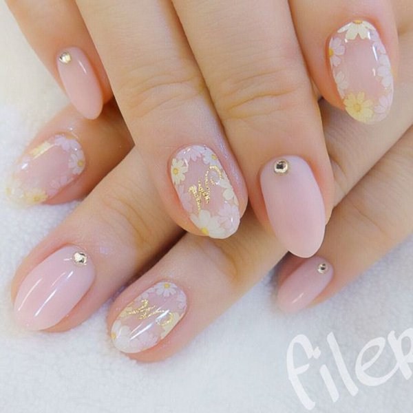 Manicure bogel cantik: gambar, berita, idea-idea manicure bogel