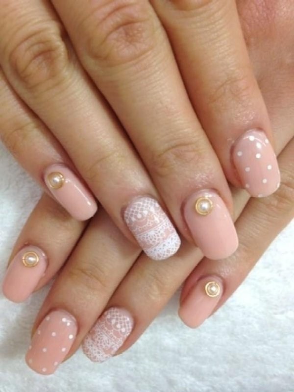 Manicure bogel cantik: gambar, berita, idea-idea manicure bogel