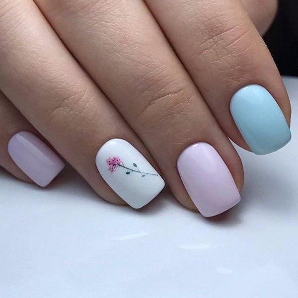 Manikur bunga yang menarik 2024-2025: gambar, idea-idea manicure dengan bunga