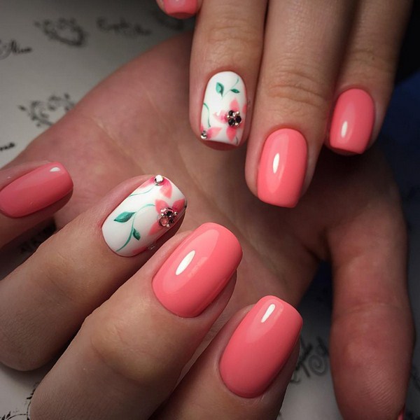 Manikur bunga yang menarik 2024-2025: gambar, idea-idea manicure dengan bunga