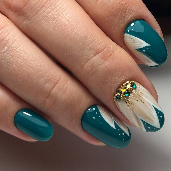 Manikur bunga yang menarik 2024-2025: gambar, idea-idea manicure dengan bunga