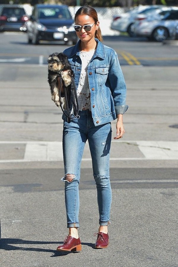 Jaket denim trend 2024-2025: foto, berita, trend