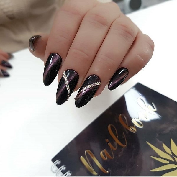 Manicure mata kucing misterius 2024-2025: idea reka bentuk kuku