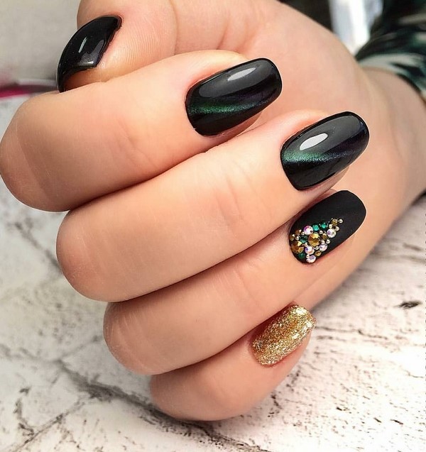 Manicure mata kucing misterius 2024-2025: idea reka bentuk kuku
