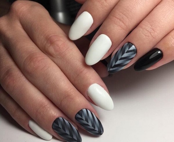Manicure yang indah untuk kuku berbentuk almond 2024-2025: foto