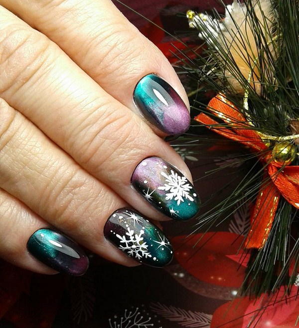 Manicure Tahun Baru Brilian 2024: contoh foto