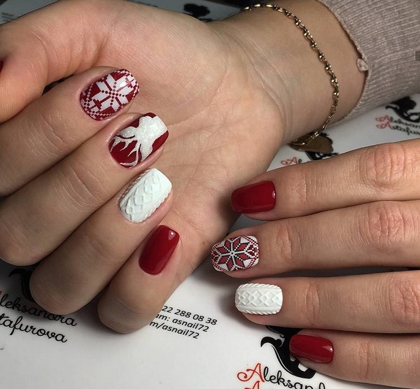 Manicure Tahun Baru Brilian 2024: contoh foto