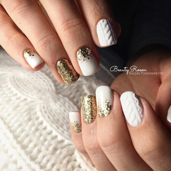 Manicure Tahun Baru Brilian 2024: contoh foto