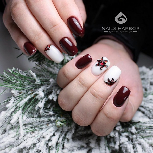 Manicure Tahun Baru Brilian 2024: contoh foto