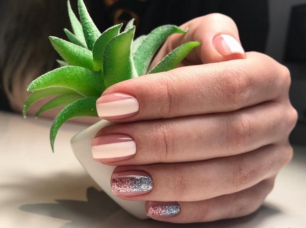 Reka bentuk kuku bergemerlapan perhiasan 2024-2025: manicure yang paling bergaya dalam foto