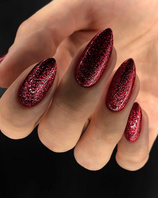 Reka bentuk kuku bergemerlapan perhiasan 2024-2025: manicure yang paling bergaya dalam foto
