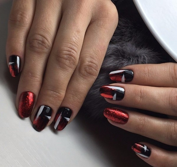 Reka bentuk kuku bergemerlapan perhiasan 2024-2025: manicure yang paling bergaya dalam foto