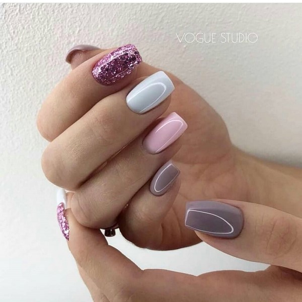 Reka bentuk kuku bergemerlapan perhiasan 2024-2025: manicure yang paling bergaya dalam foto