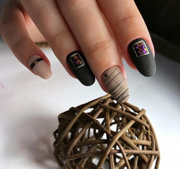 Manicure gelap bergaya 2024-2025 - trend terbaik dalam foto