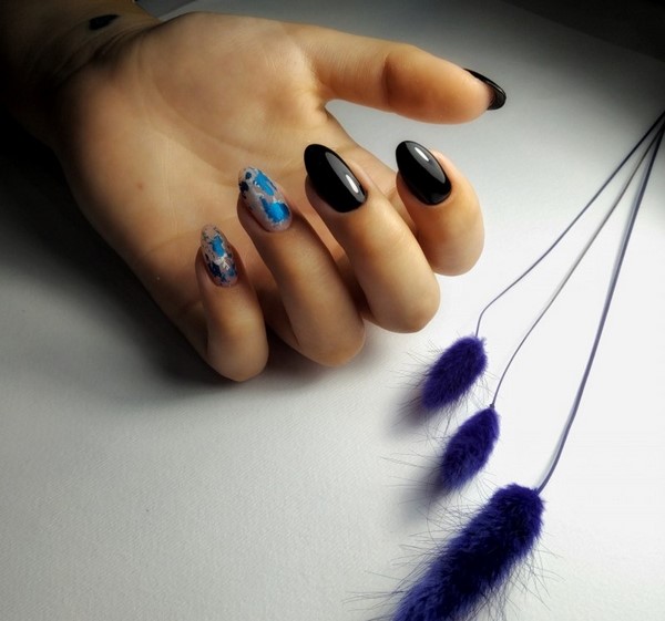 Manicure gelap bergaya 2024-2025 - trend terbaik dalam foto