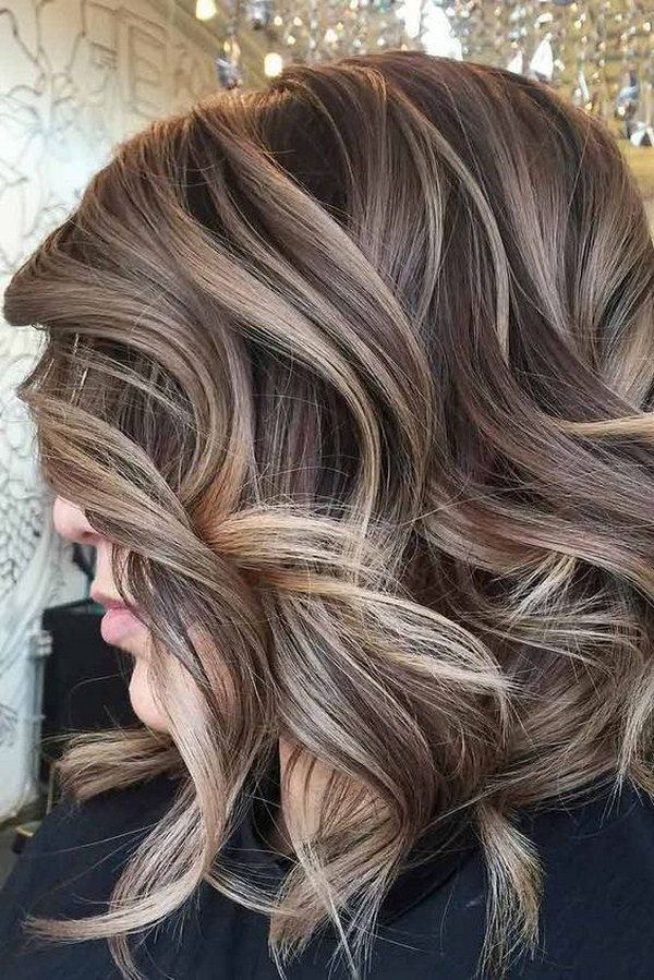 Pewarna rambut yang paling bergaya 2024-2025: foto