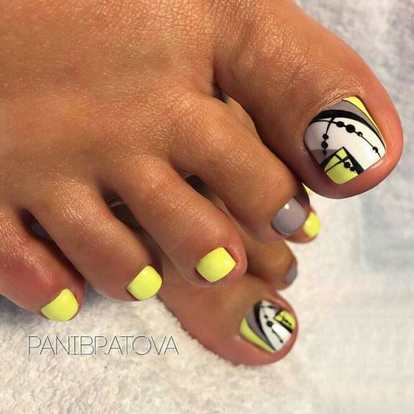 Reka bentuk pedicure musim panas 2024: trend terkini dalam foto