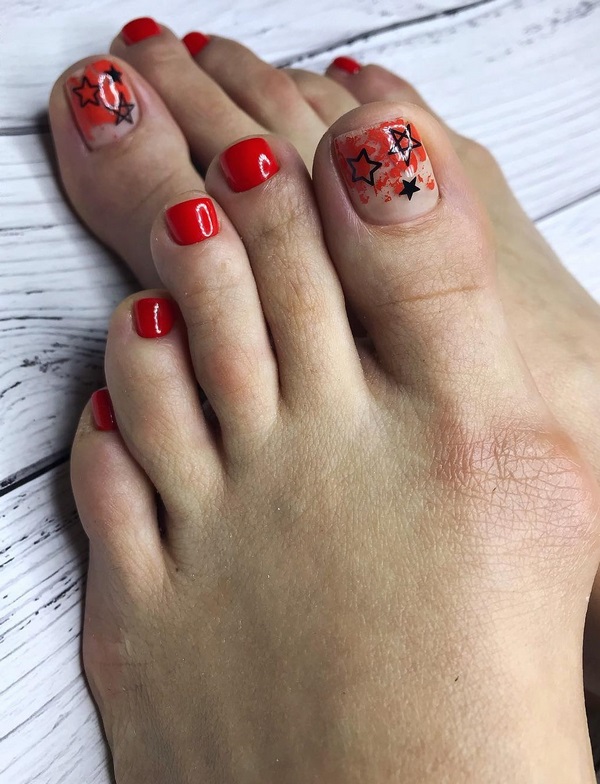 Reka bentuk pedicure musim panas 2024: trend terkini dalam foto