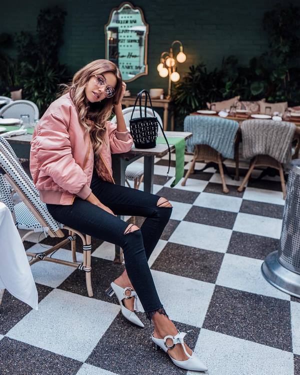 Seluar jeans musim luruh wanita musim luruh 2024-2025: apa yang akan jadi seluar jeans paling bergaya musim ini?