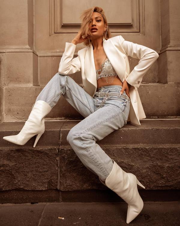 Seluar jeans musim luruh wanita musim luruh 2024-2025: apa yang akan jadi seluar jeans paling bergaya musim ini?