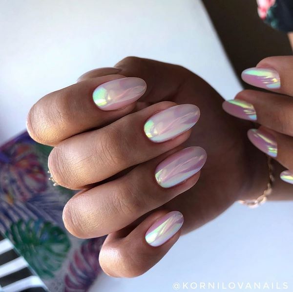 Idea bergaya manicure neutral 2024-2025: berita terkini dan imej teratas