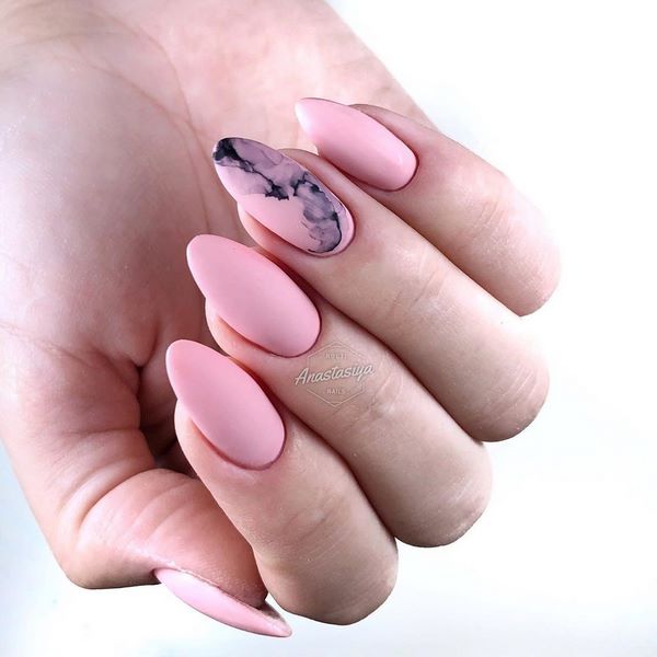 Idea bergaya manicure neutral 2024-2025: berita terkini dan imej teratas