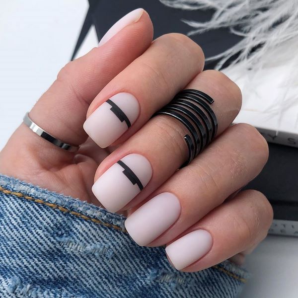 Idea bergaya manicure neutral 2024-2025: berita terkini dan imej teratas